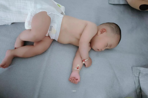 巴彦淖尔宝宝发烧可以喝牛奶吗